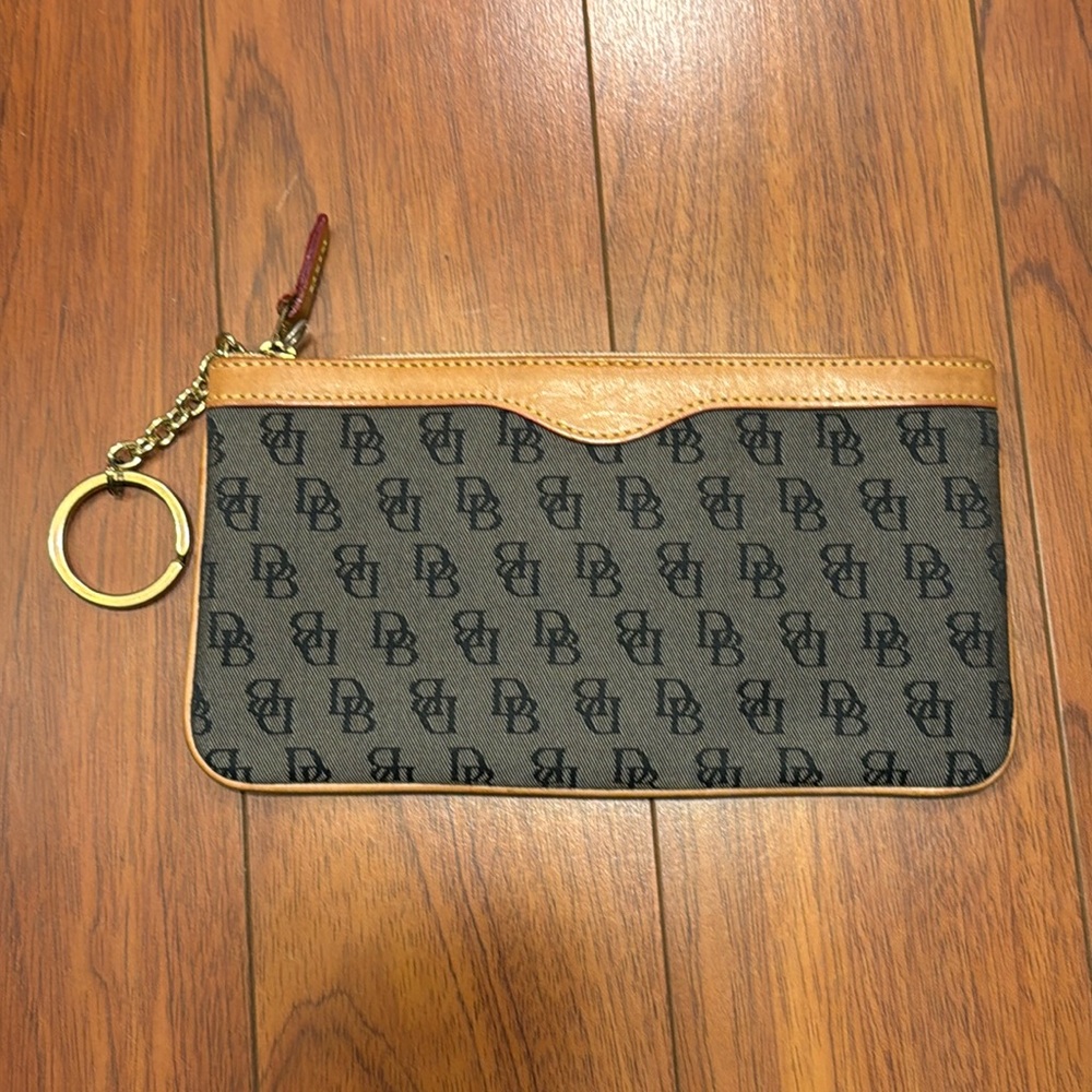 Dooney & Bourke monogram wristlet, EUC